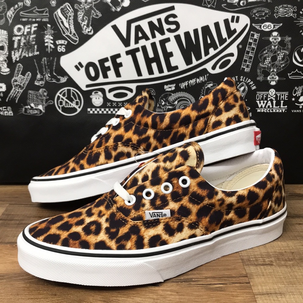 VANS ERA BRAND NEW - Picture 2 of 16
